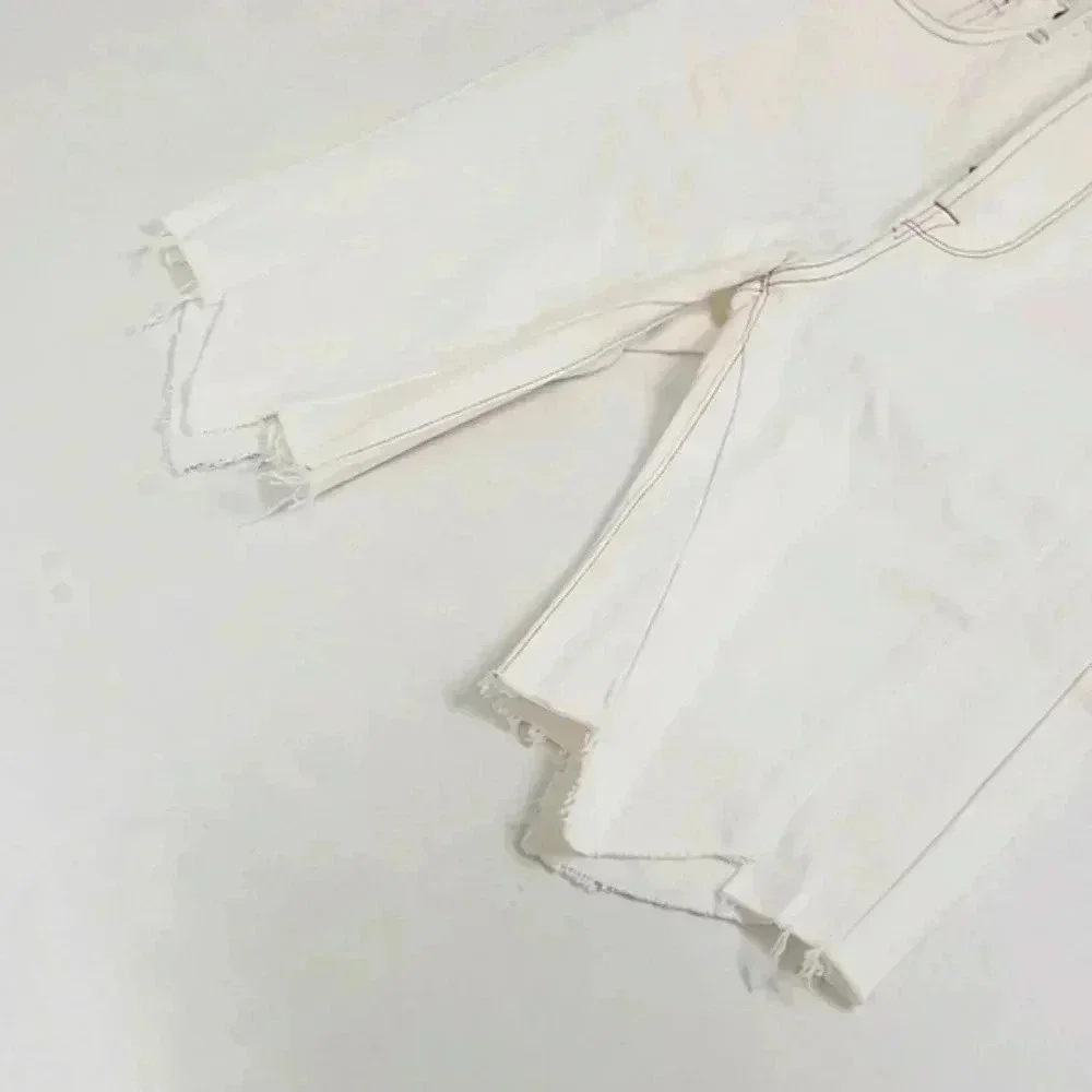 Frame La Vintage Bermuda long denim white shorts